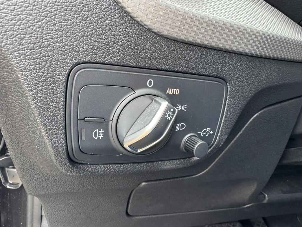 Audi Q2 35 tfsi s edition