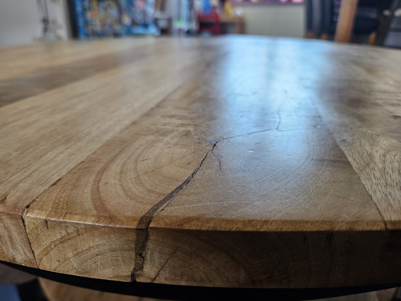 Mooie industriële mangohouten salontafel 90x43cm