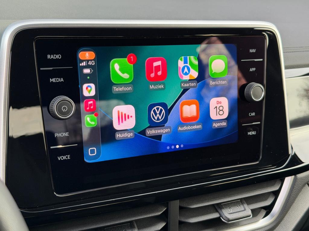 Volkswagen T-roc 1.5 tsi 150pk dsg r-line | camera | keyless | elek. achter