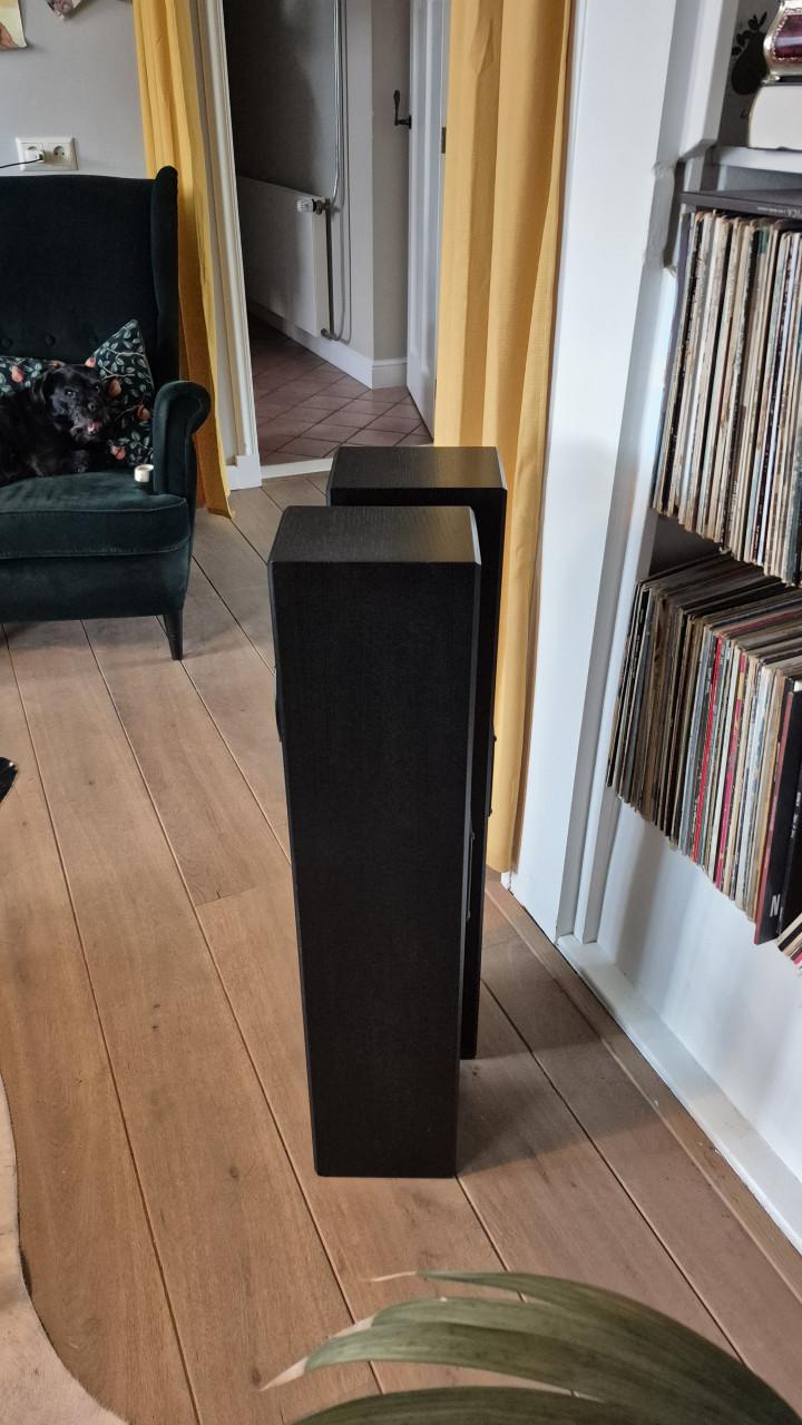 Totem Arro, high-end!! Nieuwstaat!!