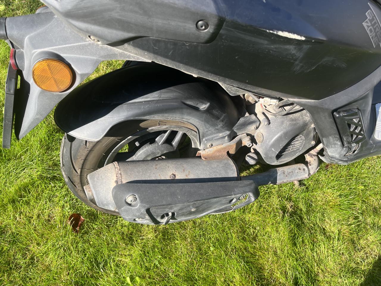 Scooter- Peugeot Streetzone te koop