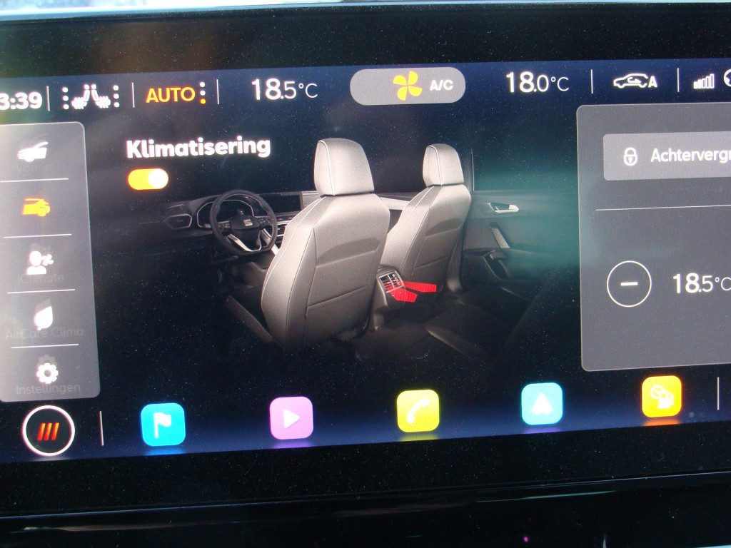 Seat Leon 1.0 tsi 110pk style business intense virtual display apple carpla