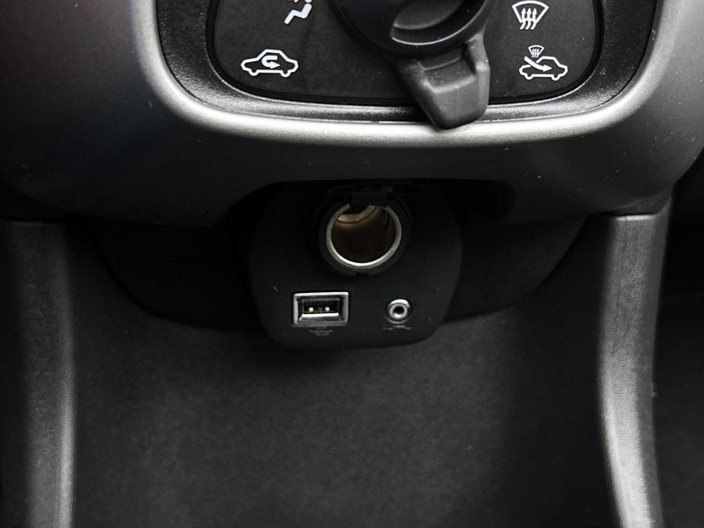 Peugeot 108 72 pk active top! cabrio | rijklaar | lederen bekleding | airco