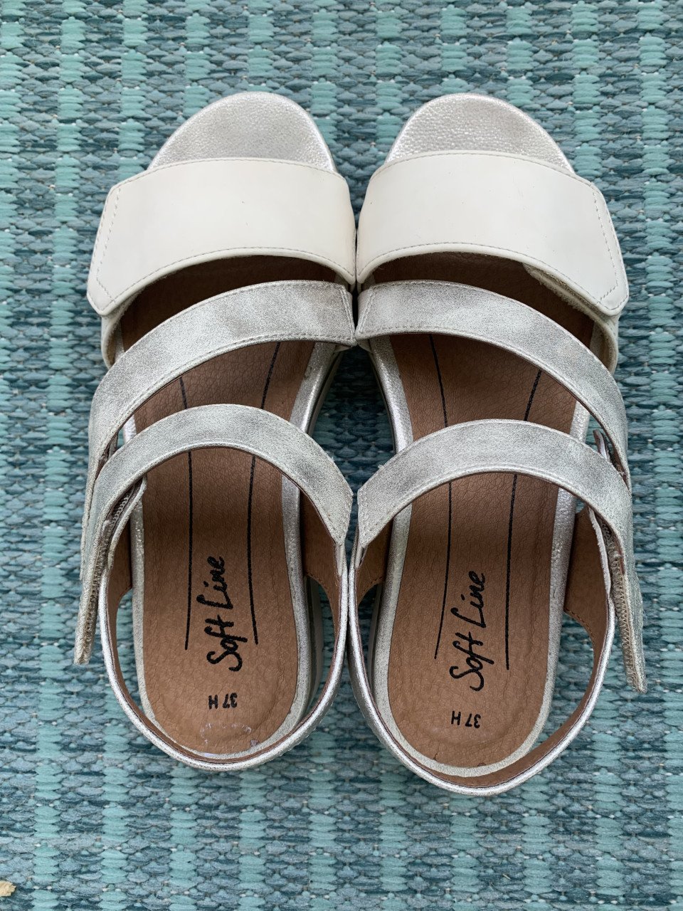Mooie nieuwe sandalen van soft line
