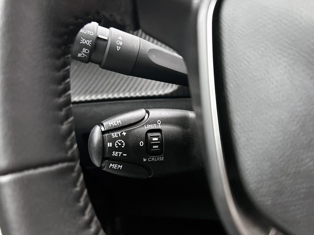 Peugeot 2008 100 pk allure | rijklaar | stoelverwarming | navigatie | camer