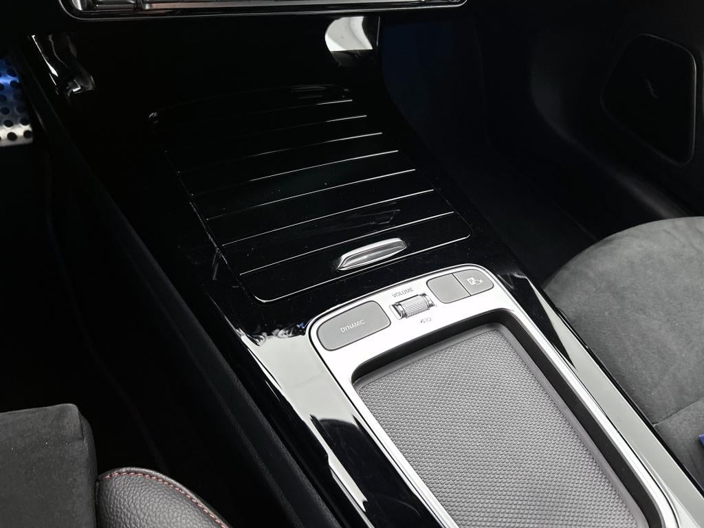 Mercedes-Benz Cla shooting brake 250 e star edition amg line | cruise contr