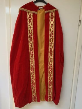 Sinterklaas en Pieten pakken