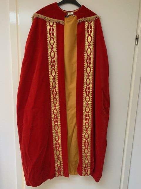 Sinterklaas en Pieten pakken