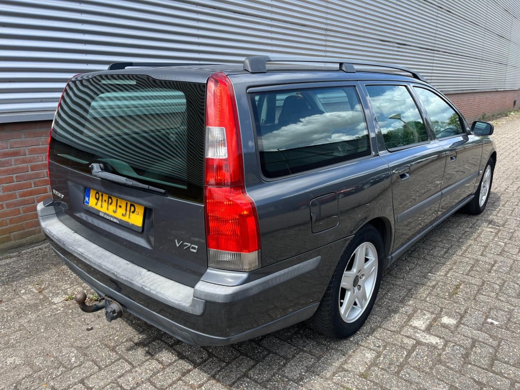 Volvo V70 2.4 comfort line | trekhaak | youngtimer
