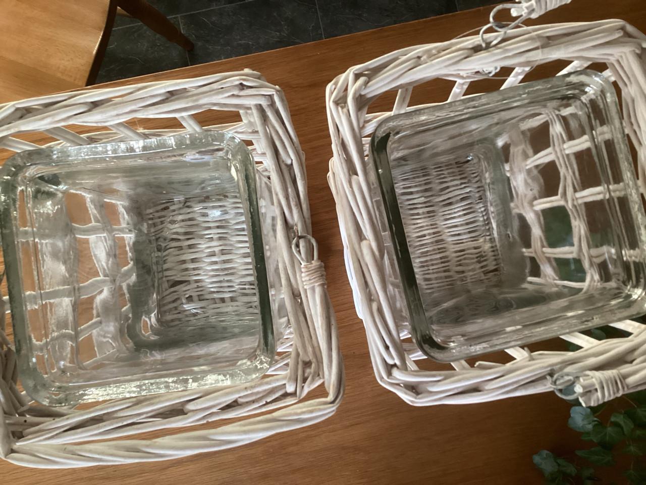 2 grote, gave windlichten….