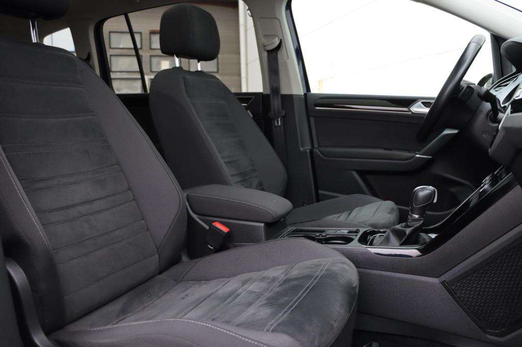 Volkswagen Touran 1.8 tsi highline 180pk dsg7