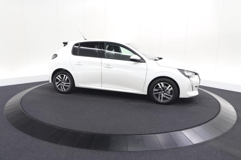 Peugeot 208 puretech 130 eat8 allure pack | adaptieve cruise control | navi