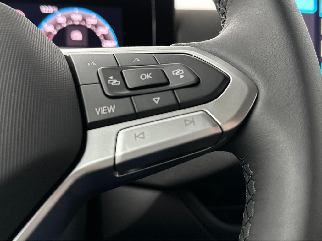 Volkswagen T-roc 1.5 etsi life first edition