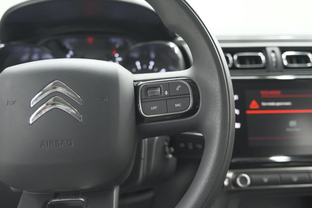 Citroen C3 puretech 110 max | parkeersensoren | apple carplay | climate con