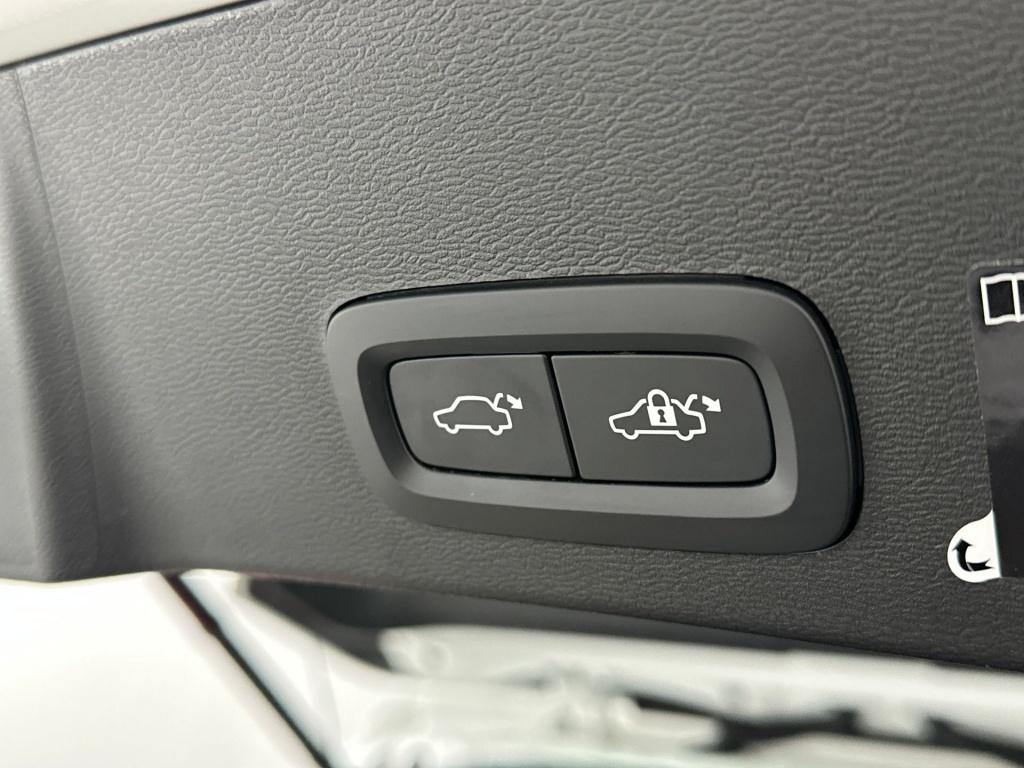 Volvo XC40 t5 262pk recharge inscription| pano| leder| camera| keyless| dab