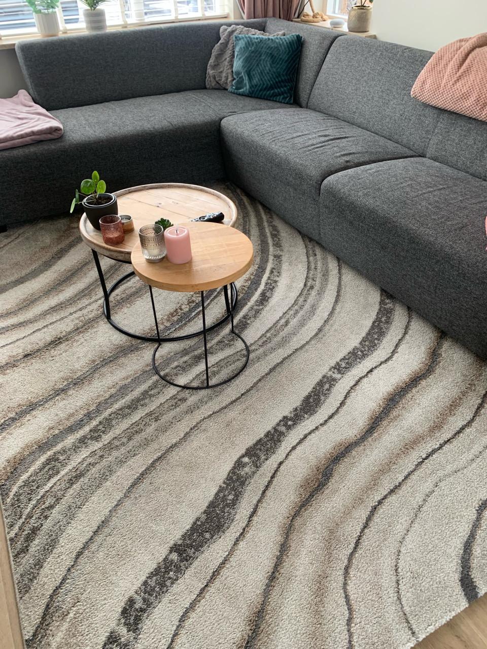 Groot vloerkleed beige