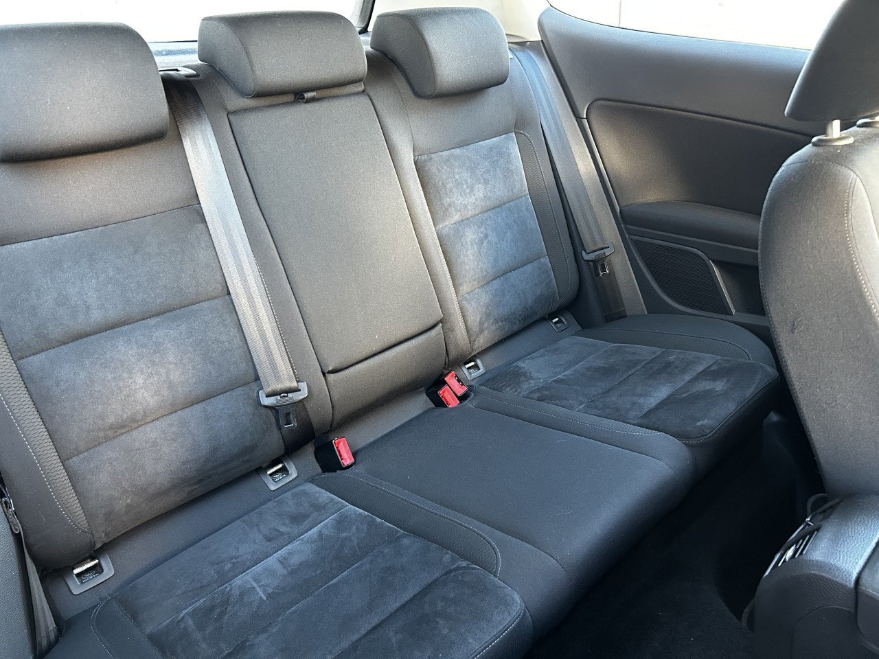Volkswagen Golf 1.4 TSI Highline/STOELV/APK/AIRCO/PDC/