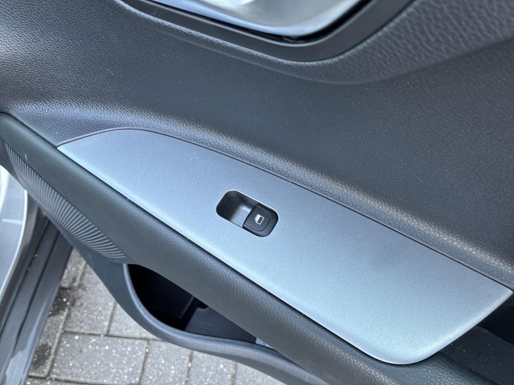 Kia Stonic 1.0 t-gdi mhev gt-plusline demonstratieauto | automaat | navigat