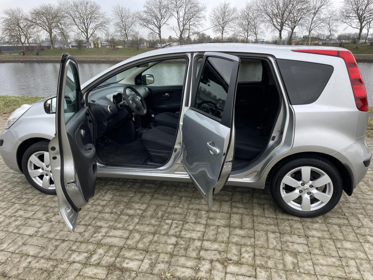 Nissan note 1.6 first 5 deurs