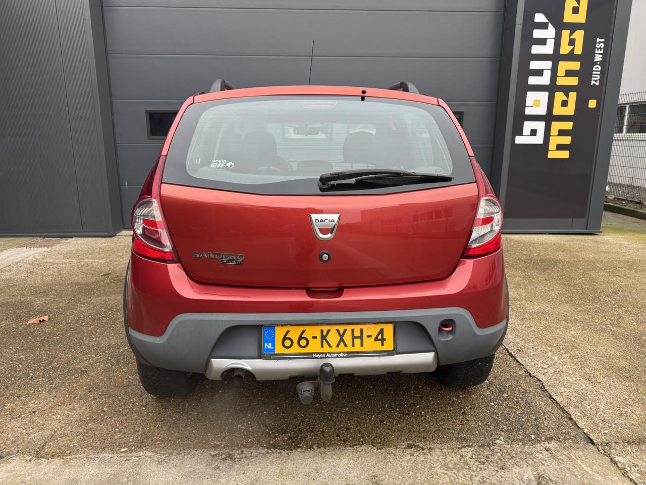 Dacia Sandero 1.6 MPI  Stepway 90 2010 Rood Airco Apk Nap