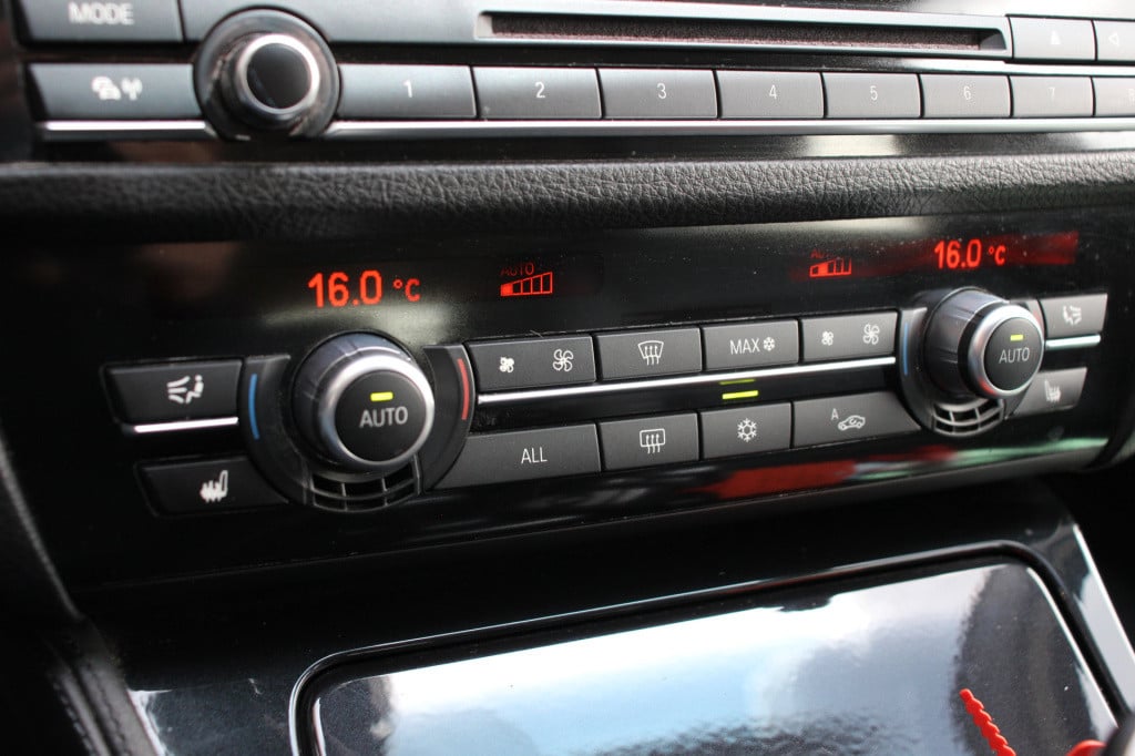 BMW 5 Serie touring 523i high executive | leder | memory | pano | dealer on