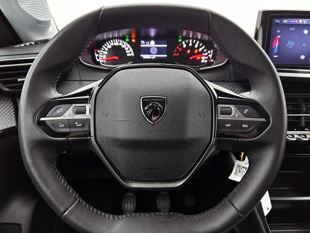 Peugeot 208 100 pk style | rijklaar | parkeersensoren | navigatie | led kop