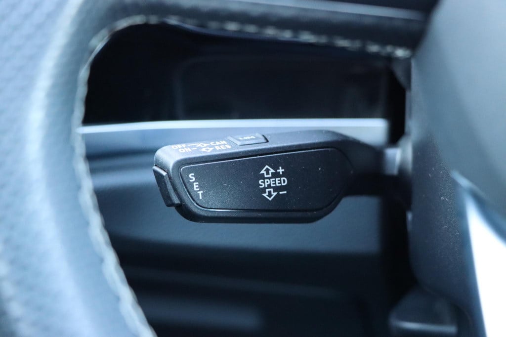 Audi Q3 35 tfsi s-line edition 150pk