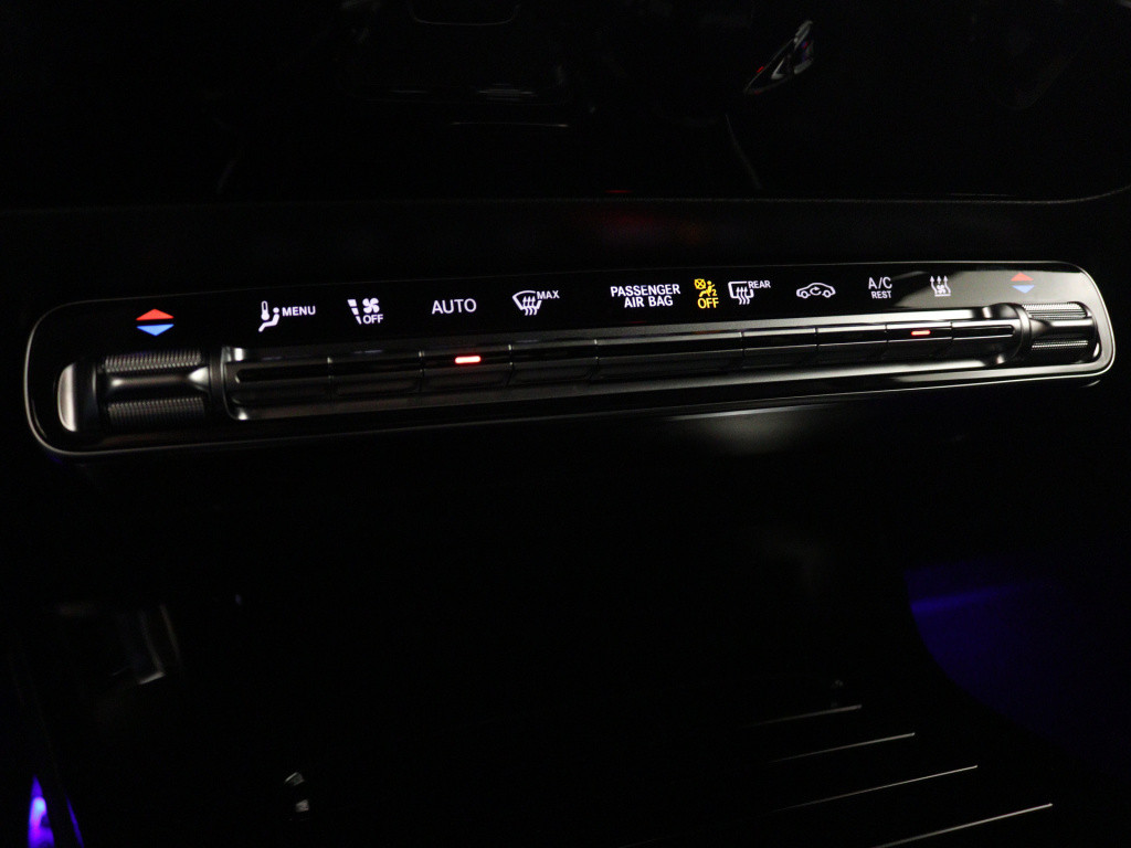 Mercedes-Benz A-Klasse 250 e amg line | premium pack | nightpakket | draadl