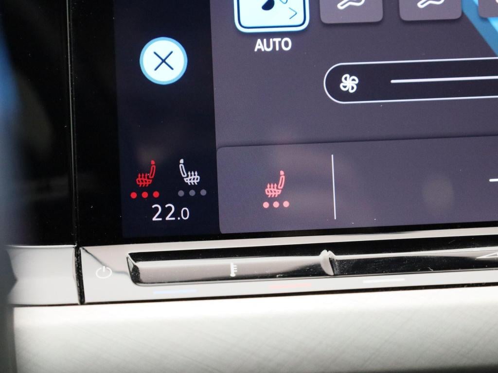 Volkswagen Golf 1.5 tsi life | navigatie | apple carplay / android auto | c