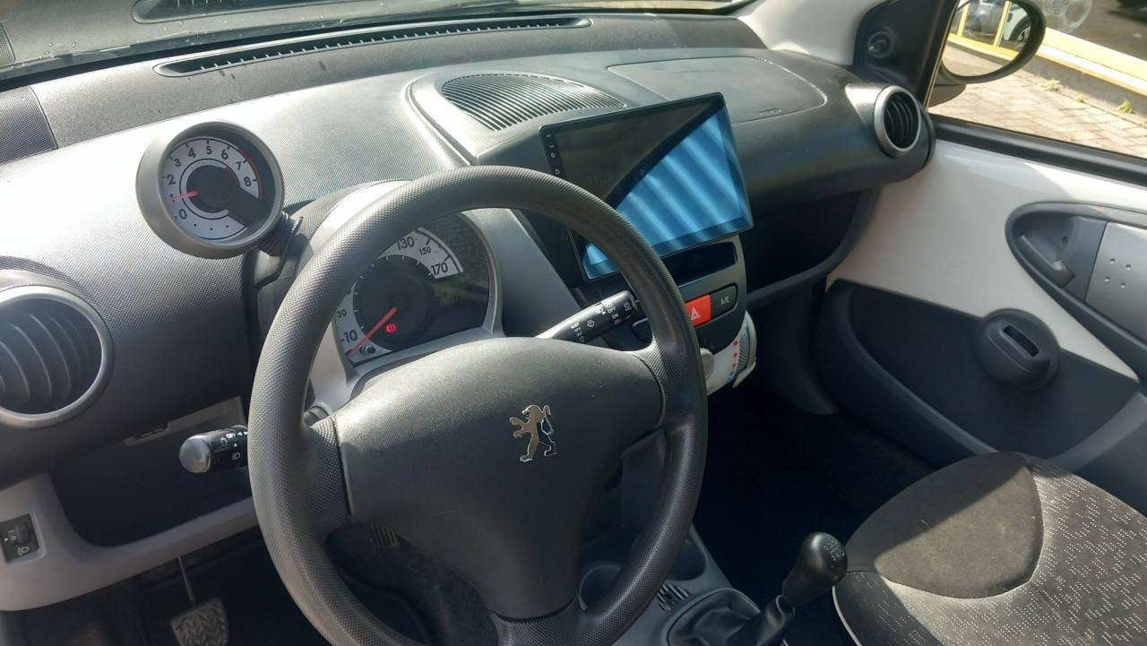 Peugeot 107 1.0 12v XR 3deurs bj:2009 airco lm-velgen Carplay