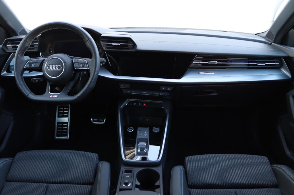 Audi A3 sportback 35 tfsi s edition 150pk s-tronic