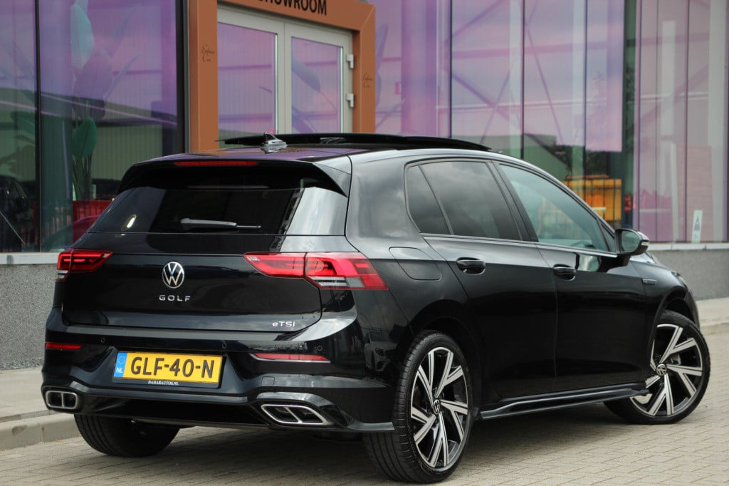 Volkswagen Golf 1.5 etsi r-line business | acc | pano. | camera | dab | sfe