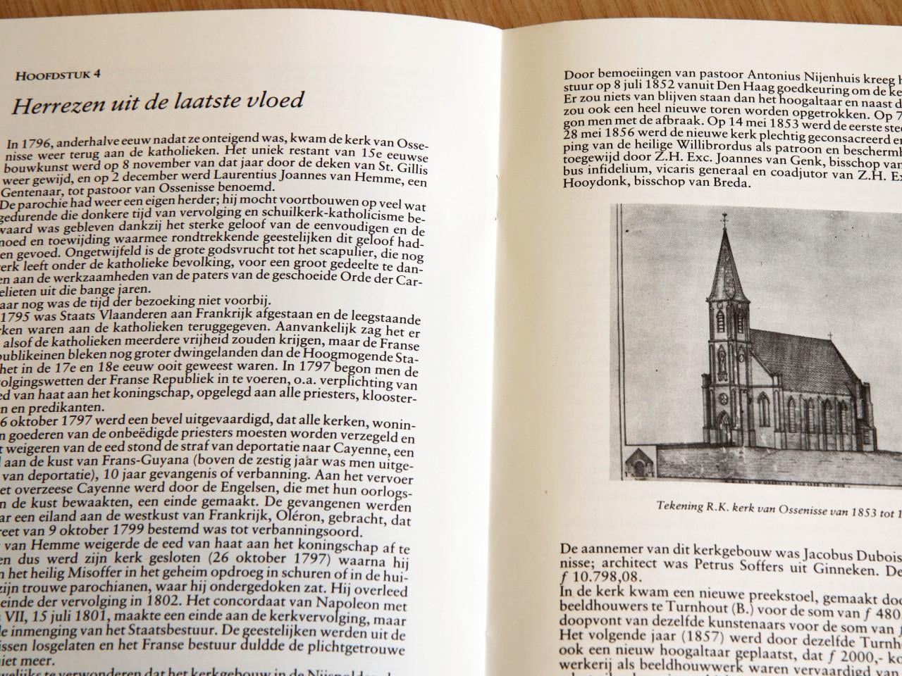 2 boeken: Geschiedenis van Hontenisse en De Geschiedenis van Ossenisse