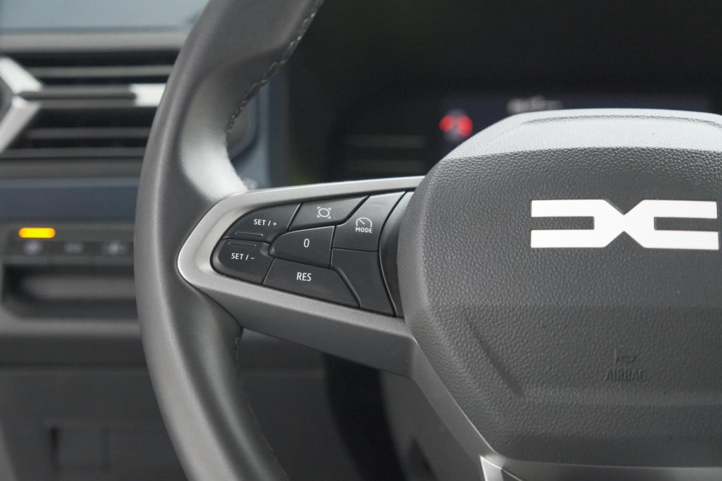 Dacia Duster tce 130 mild hybrid expression | camera | stoelverwarming | ap