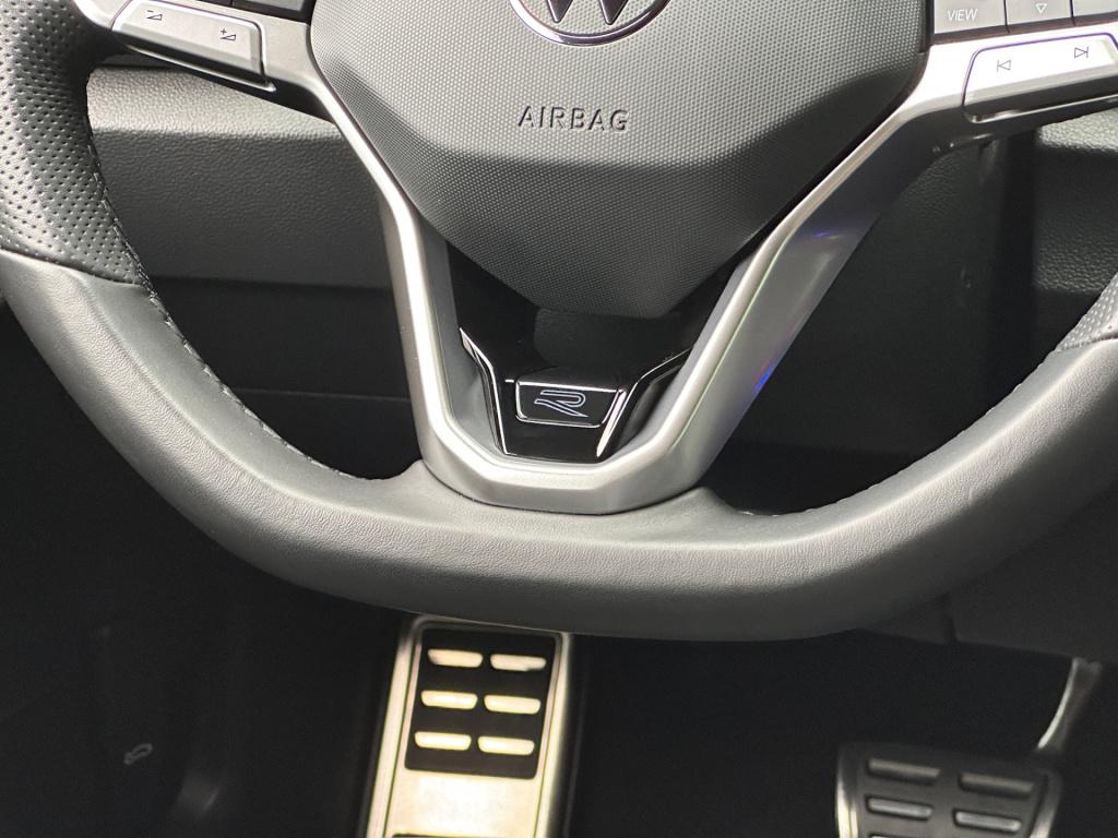 Volkswagen T-roc 1.5 tsi 150pk dsg r-line | black style | camera | keyless 