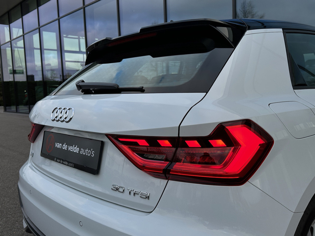 Audi A1 Sportback 30 tfsi 116pk s-tronic s-line | navi | virtual cockpit | 
