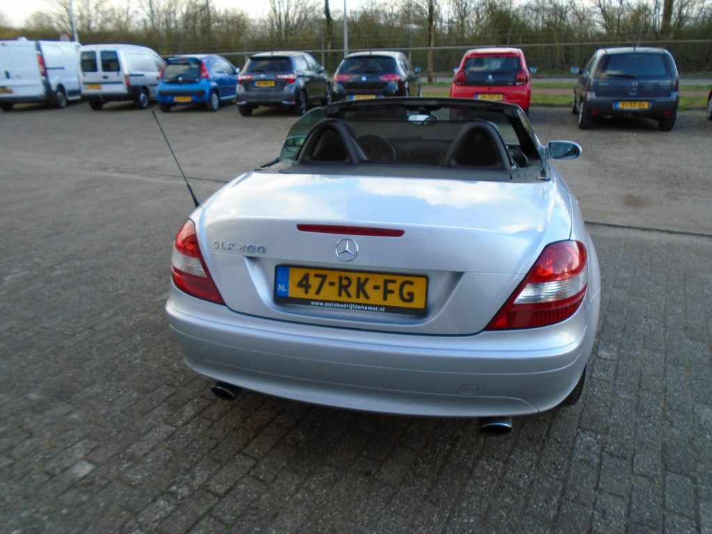 Mercedes-Benz SLK 200 k.