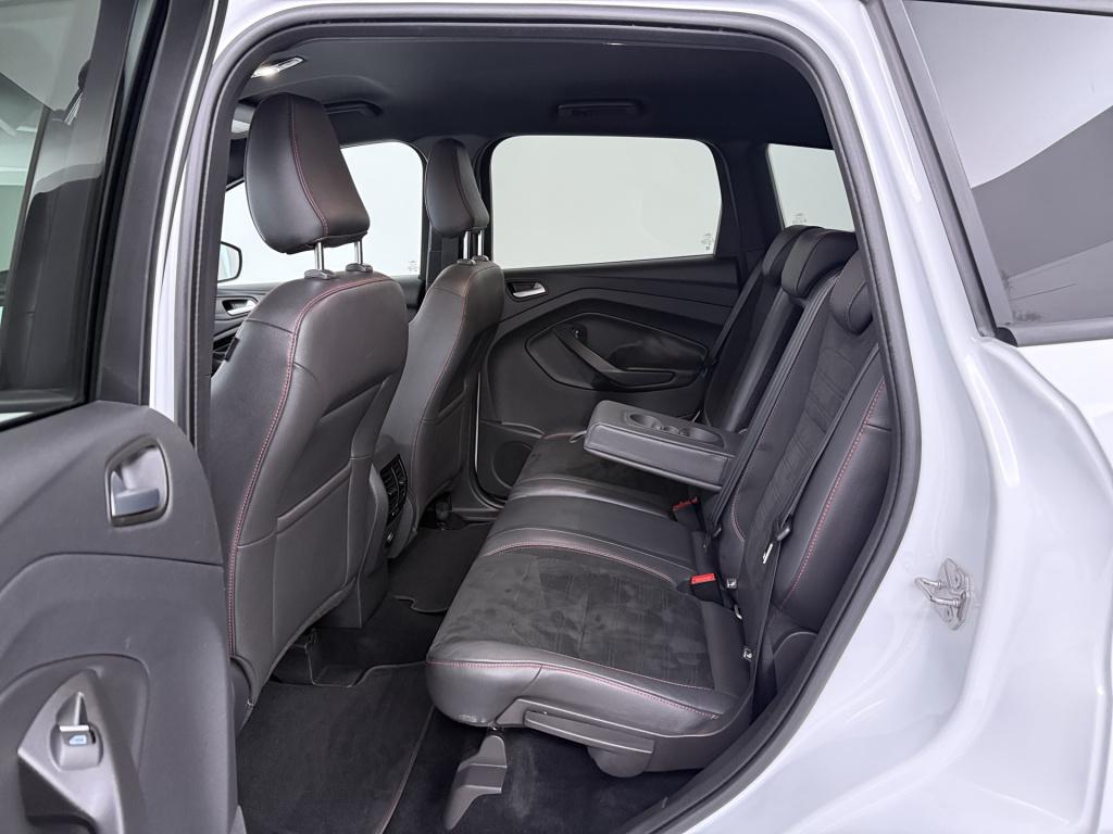 Ford Kuga 1.5 ecoboost st line | trekhaak | 1800kg trekgewicht | navigatie 