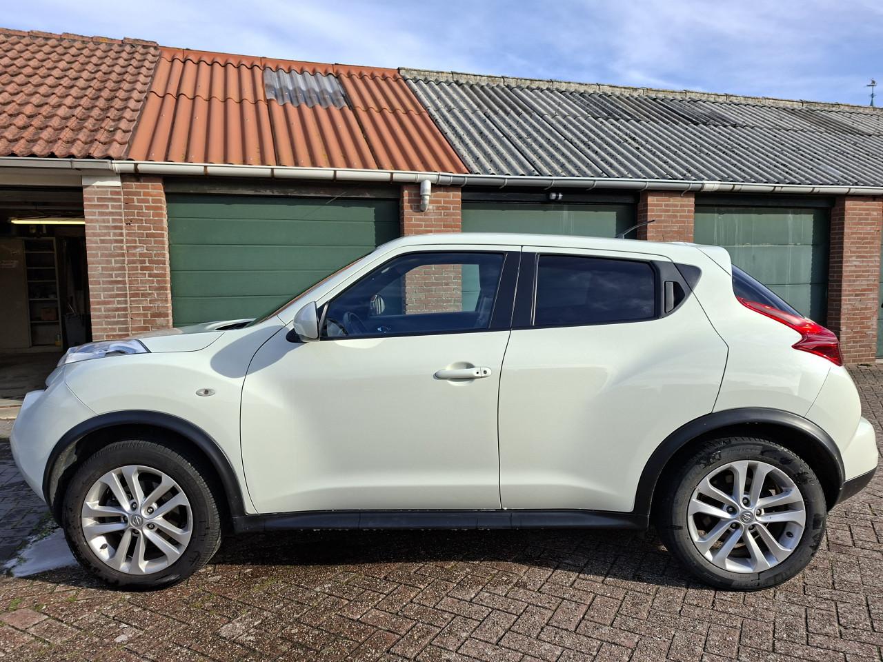 Nissan Juke 1.6 Dig-t 4WD CVT 2011 Wit