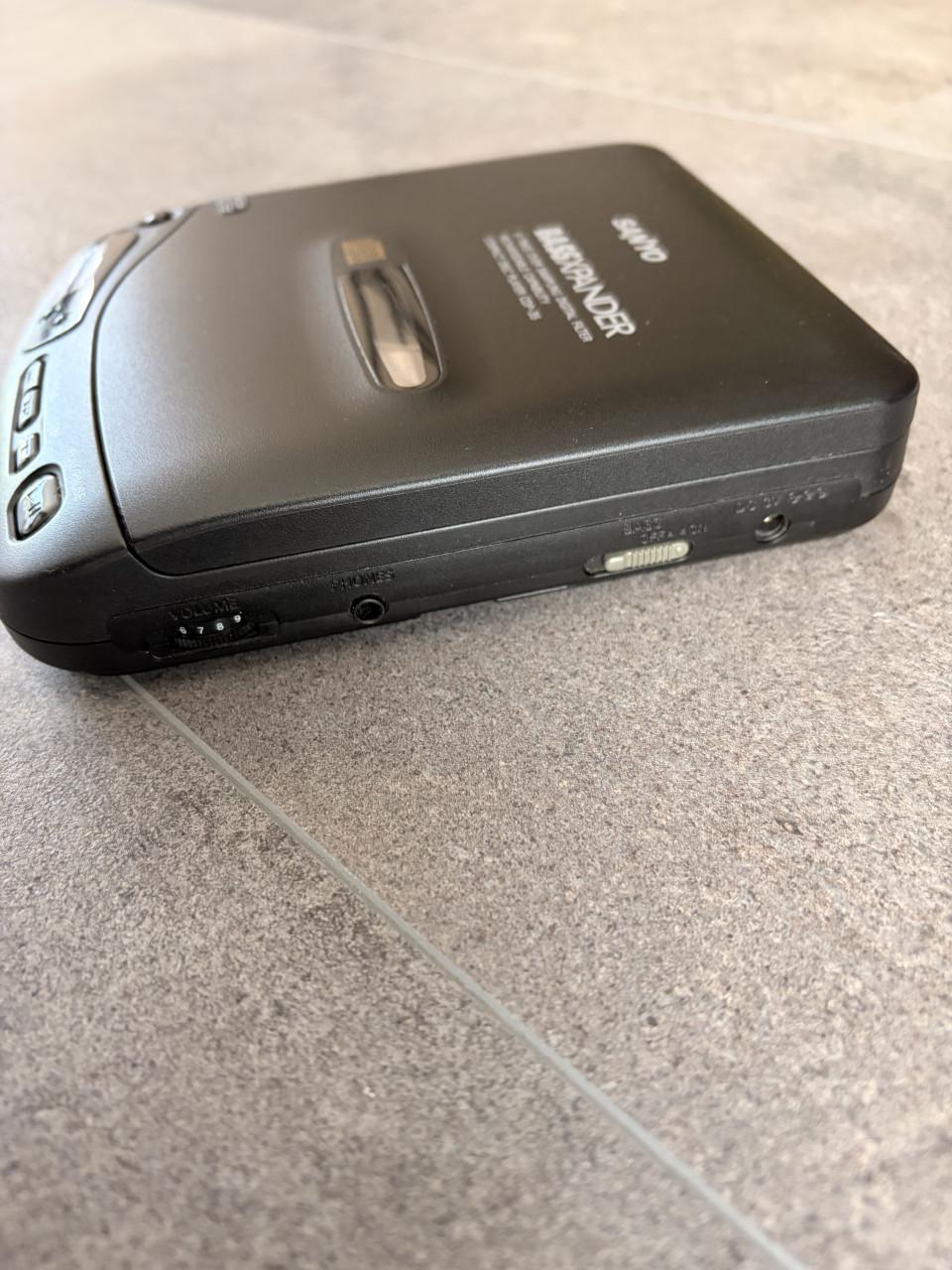 Sanyo discman nette staat