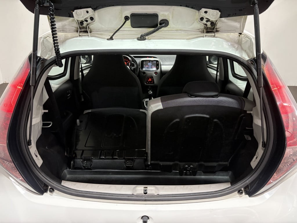 Toyota Aygo 1.0 vvt-i x-play