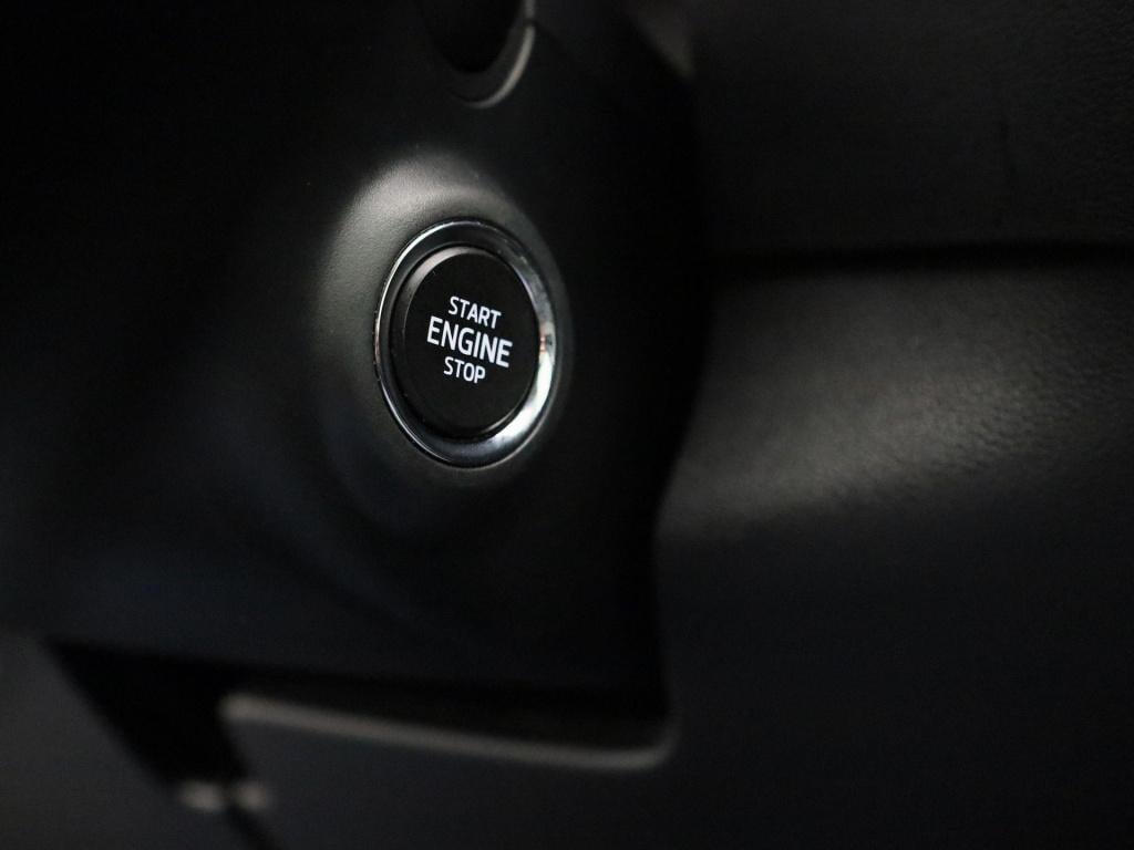 Skoda Karoq 1.5 tsi act business edition | automaat | apple carplay / andro