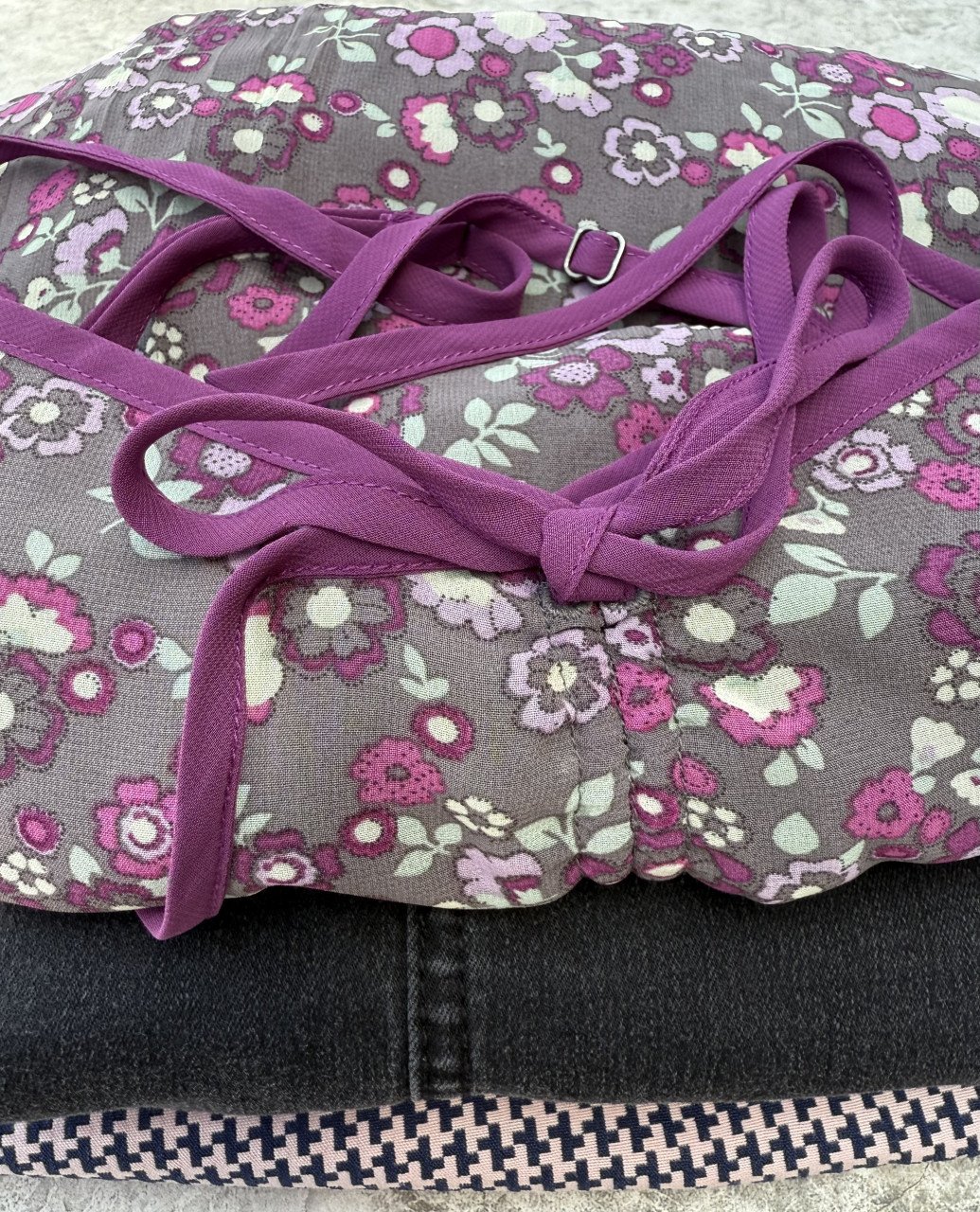 Kleding pakket 8 euro. KOOPJE. Esprit en Street one. Mt 38.