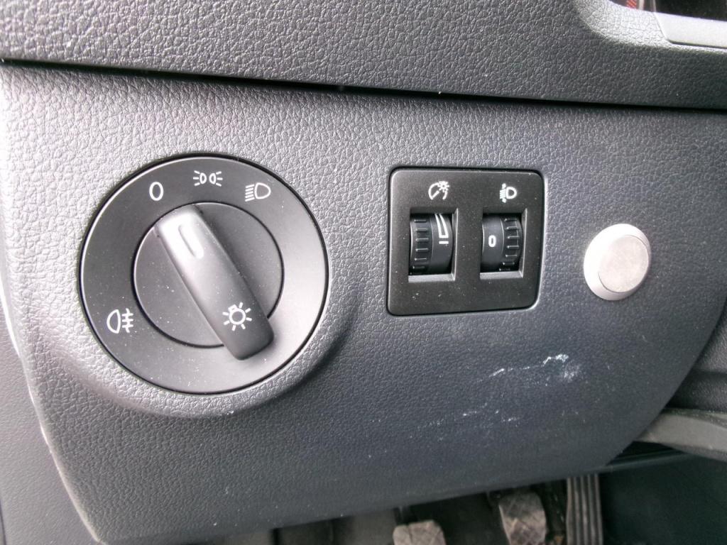 Volkswagen Caddy 2.0 tdi airco, cruise-controle, trekhaak