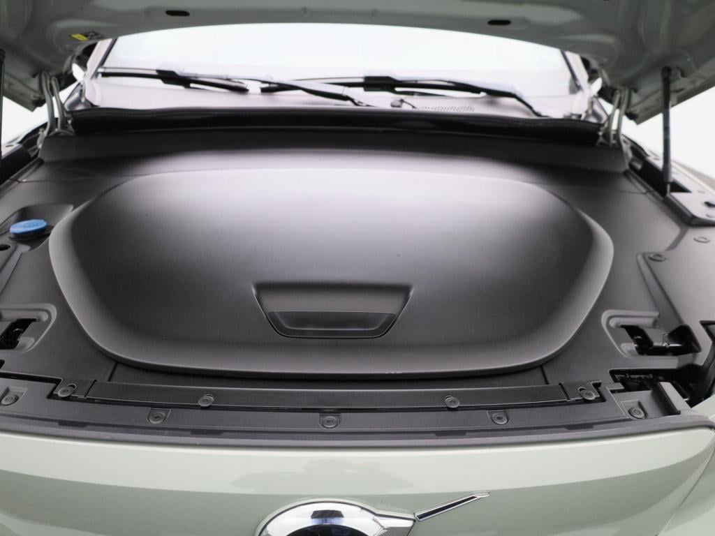 Volvo XC40 single motor extened range core 82 kwh | automaat | apple carpla