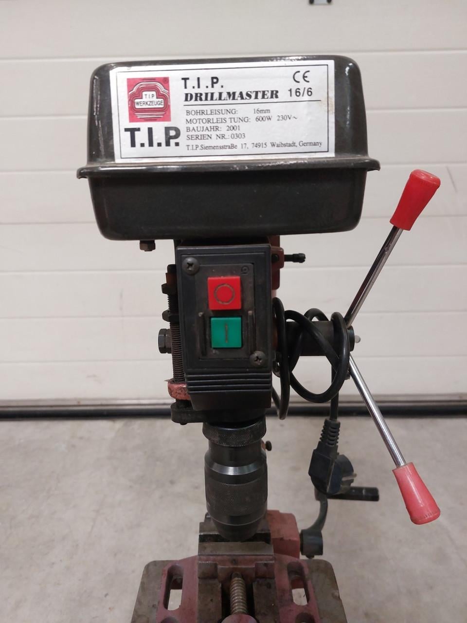 Kolomboormachine met snelspanboorkop