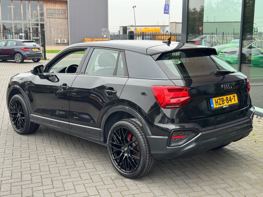 Audi Q2 35 tfsi matrix led * camera * stoelverwarming * acc * keyless