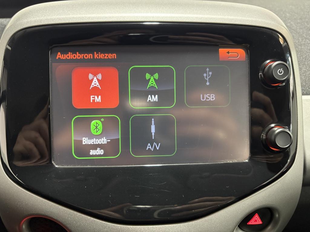 Toyota Aygo 1.0 vvt-i x-play