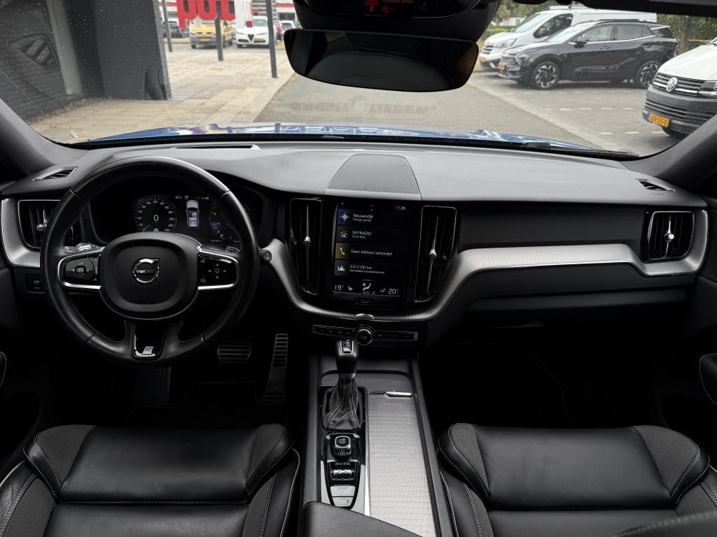 Volvo XC60 2.0 t4 r-design - liefhebbersauto! -