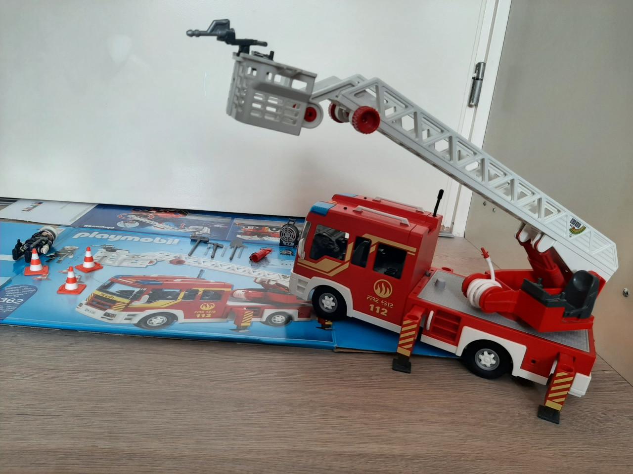 Playmobil 5362 brandweerwagen city action